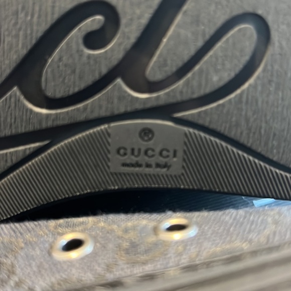 Authentic Gucci Sneakers - Size 39 - Picture 6 of 12